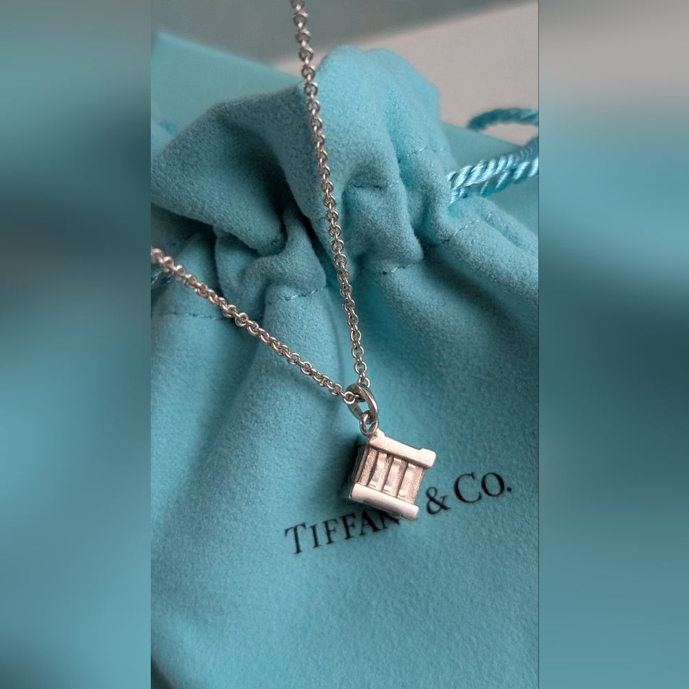 Tiffany & Co Silver‎ LARGE Atlas Roman Numeral Cube Pendant Necklace